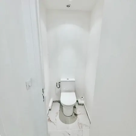 Nest In Apartment Nice