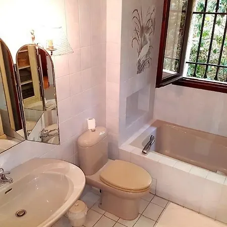 Superb Sea View Swimming Pool Holiday home