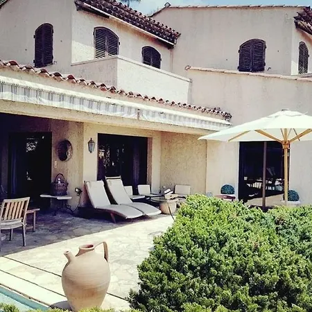 Holiday home Superb Sea View Swimming Pool *