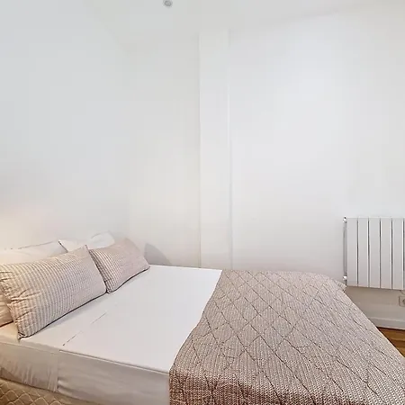 Nestor&jeeves - Golden Square - Near Promenade Des Apartment