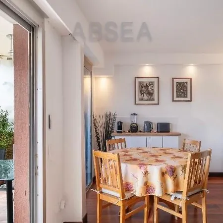 Sea View Pool Terrace Parking Apartment