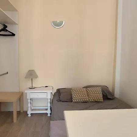 Apartment Centre-ville Pres De La