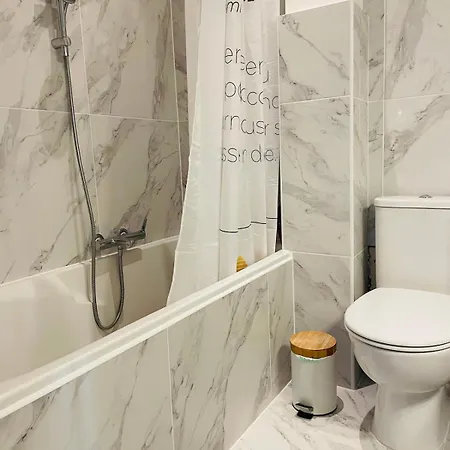 Charm - 2br Walk To Negresco & Promenade