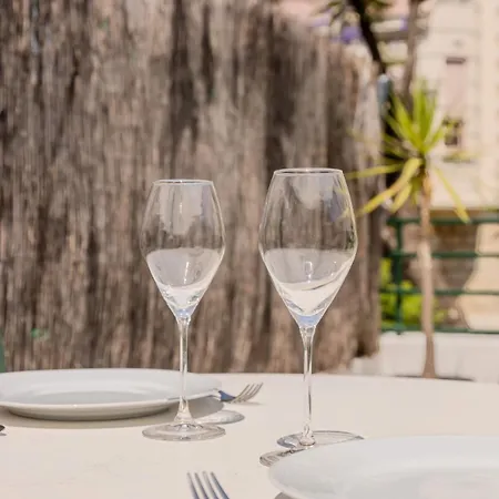 Nice, Grande Terrasse à 2 Pas De La Promenade
