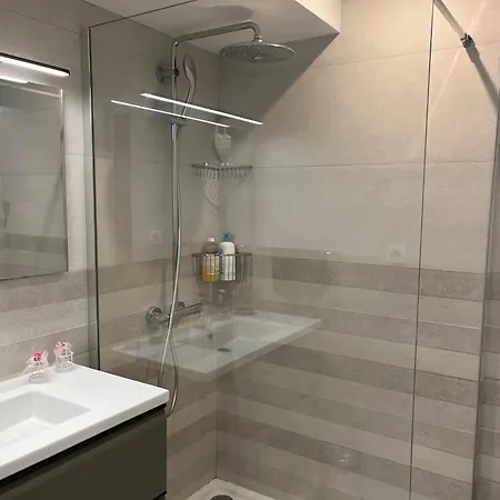 Appartement Très Beau 3 Pièces Spacieux Lumineux Et Climatisé