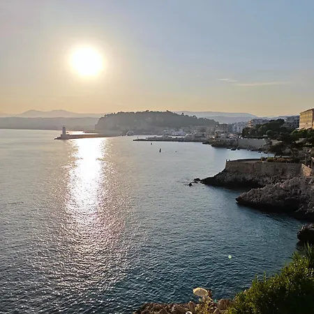 3p 72m2 Climatisé Vue Exceptionnelle Cathédrale St Nicolas Et Appartement