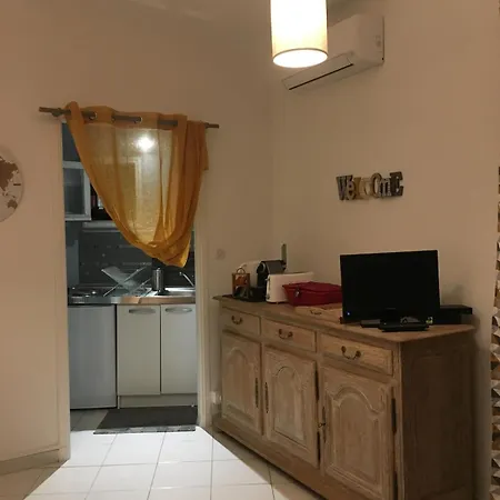 Apartment Proche Et Centre Nice