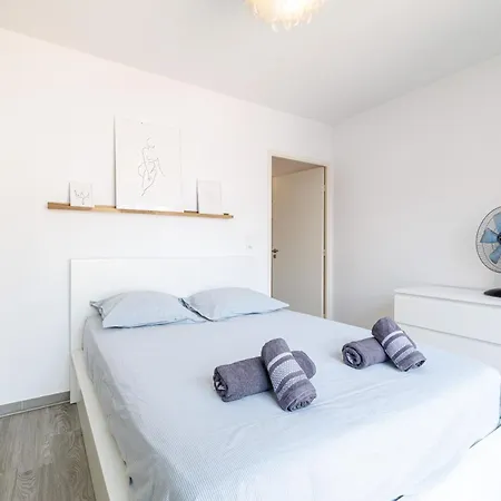 Apartment 2 Pieces Lumineux Quartier Du Port
