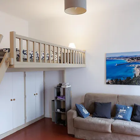 Apartment Sur Le Port De Nice
