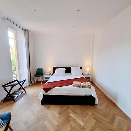 Spacious Family Near Sea - Apartment Nice