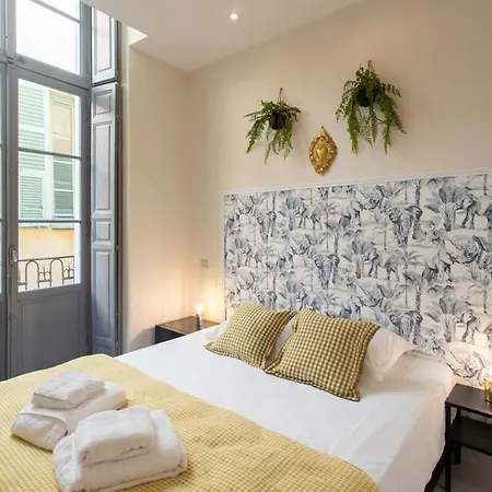 #3 Staywiz Us - Mascoinat 1bdr Old Town, Near Fan & Wifi Apartment *