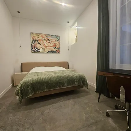 Paganini 3bd Apartment