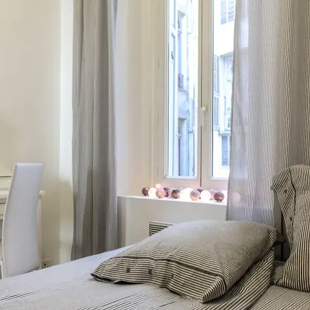 Charm - 2br Walk To Negresco & Promenade *