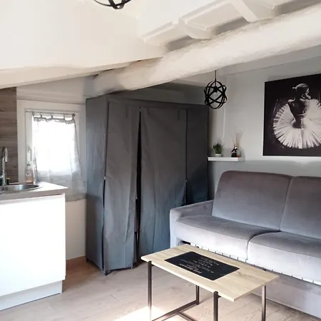 Dernier Etage Vieux Centre Apartment