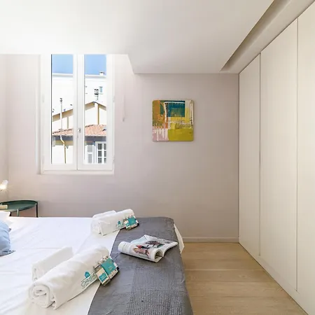 Apartment My Casa - France 82 - 2 -1 Min From The Sea - Parking Nice