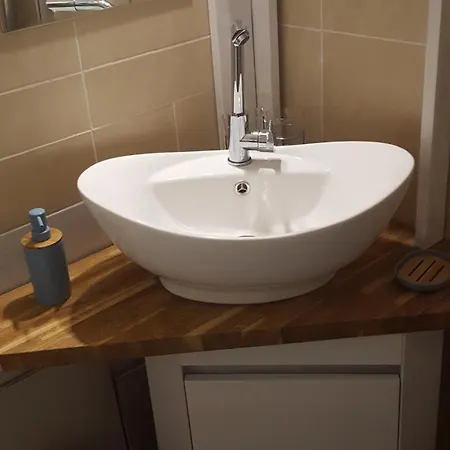 Apartment Charmante Petite Studette Au Centre De Climatise