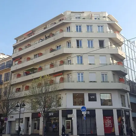 Apartment Charmante Petite Studette Au Centre De Climatise *