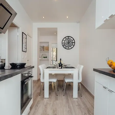 Le Notre Dame, Cosy En Plein Centre De Apartment Nice