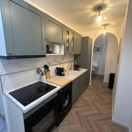 Moon - 46 Apartment *