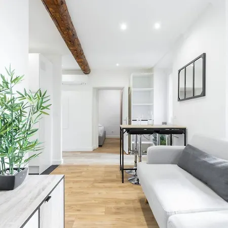 Petit 2 Pieces Dans La Vieille - B Appartement *