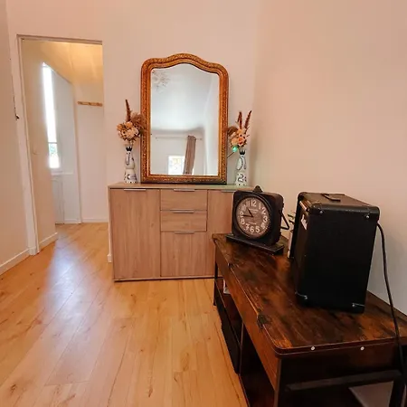 Apartment Appartement T2 Calme Avec Parking Gratuit