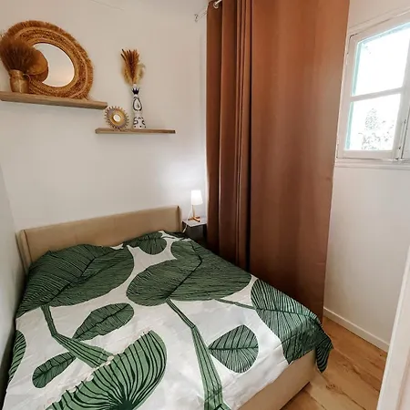 Appartement T2 Calme Avec Parking Gratuit Apartment *