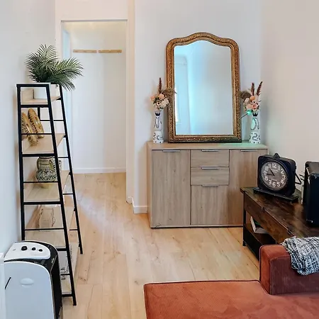 Appartement T2 Calme Avec Parking Gratuit * Nice