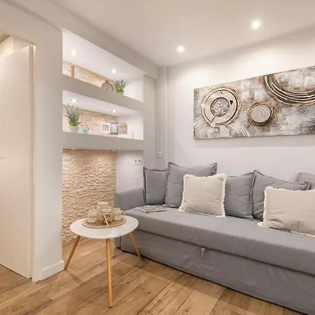 Apartment Le Comfy, Cosy Place Dans Le Vieux Avec Climatisation Nice