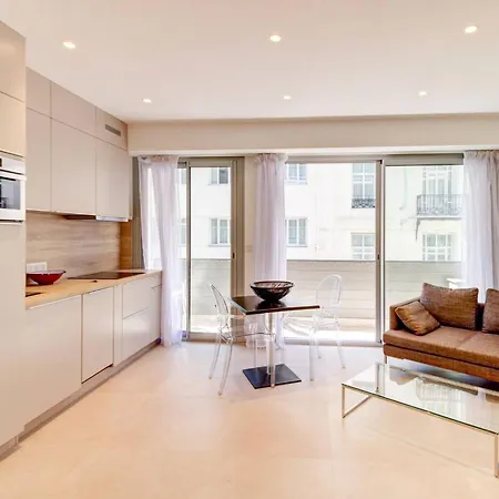 Grand 2 Pieces Et Belle Terrasse Apartment Nice