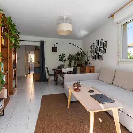 Grand 2 Pieces Et Belle Terrasse *