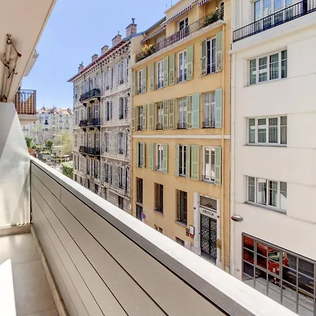 Grand 2 Pieces Et Belle Terrasse