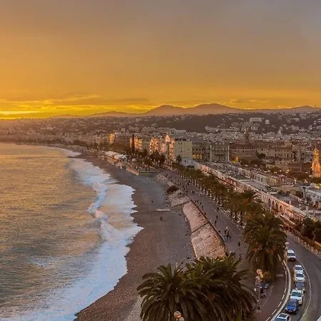 Apartment ⁂ Vieux-nice Climatise: Charme Commodites *