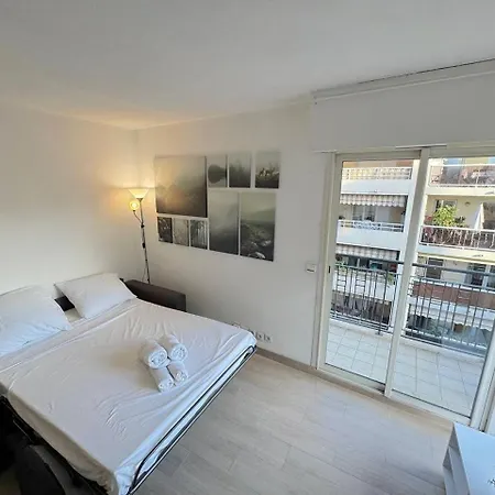 Apartment ⁂ Calme Et Ensoleille Balcon Quartier Port Nice