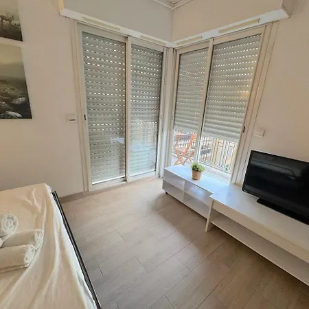⁂ Calme Et Ensoleille Balcon Quartier Port Apartment