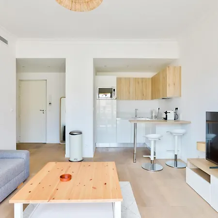 Superbe T2 Avec Terrasse A Proximite De La Apartment Nice