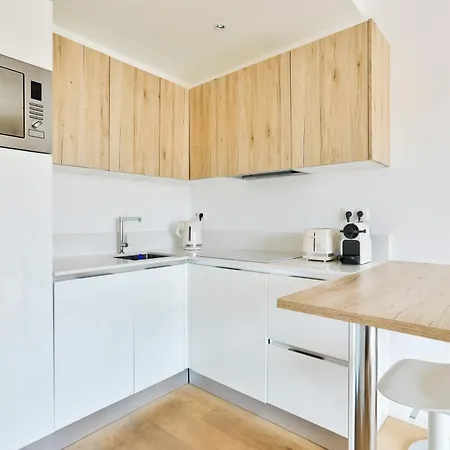 Apartment Superbe T2 Avec Terrasse A Proximite De La Nice
