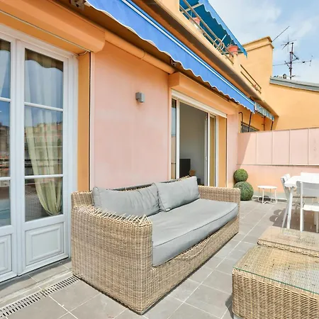 Apartment Superbe T2 Avec Terrasse A Proximite De La