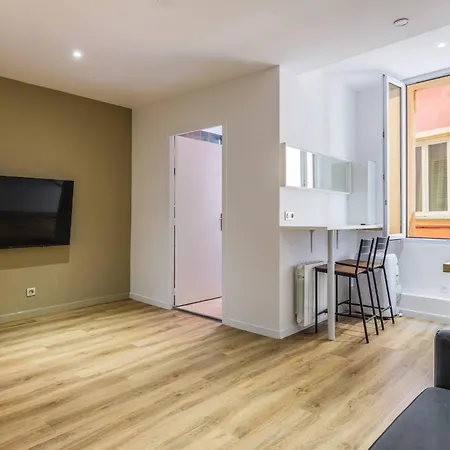 Appartement Cosy Au Coeur De La Vieille