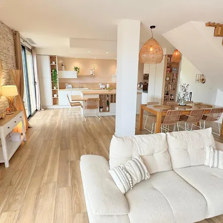 Moderne Pour 8 Personnes - Vue Sur ! Nice