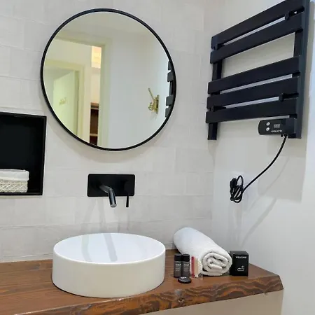 ⁂ Vieux-nice Climatise: Charme Commodites Apartment *