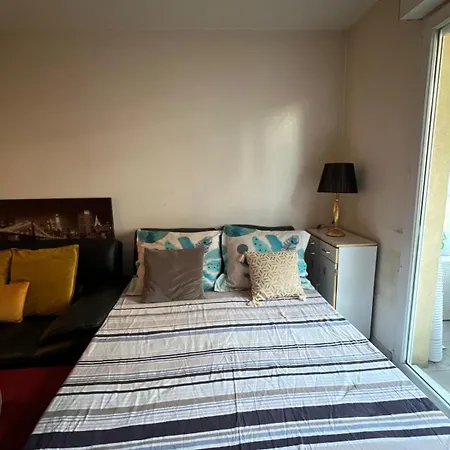 Appartement Magnan Grand Balcon *