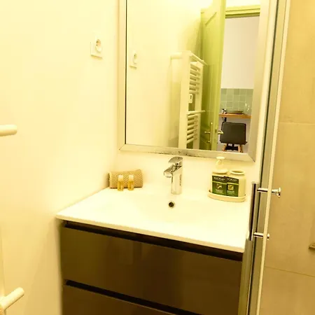 Appartement Au Coeur Du Vieux - Vue Et Clocher