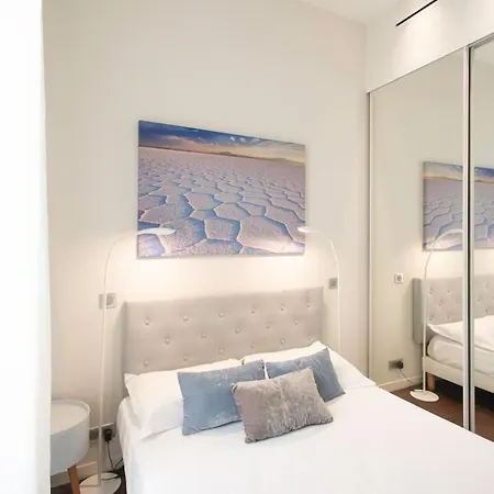 #60 Staywiz Us - Grimaldi 2bdr Near Beach,promenade Ac&wifi Apartment