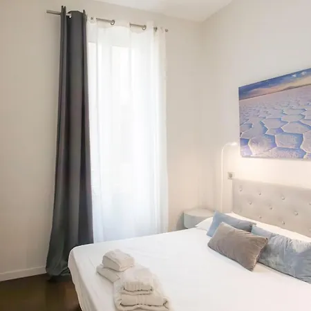 #60 Staywiz Us - Grimaldi 2bdr Near Beach,promenade Ac&wifi