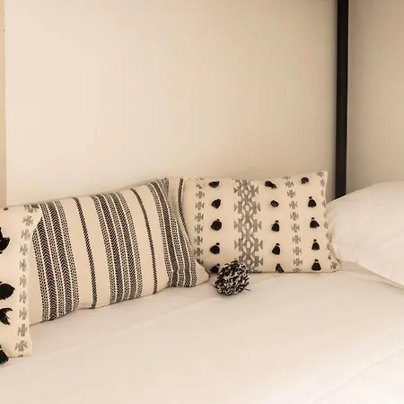 #60 Staywiz Us - Grimaldi 2bdr Near Beach,promenade Ac&wifi Apartment *