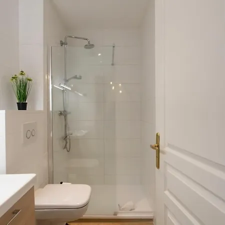 #56 Staywiz Us - 2p Massena Close Promenade, Old Town, Ac Apartment *