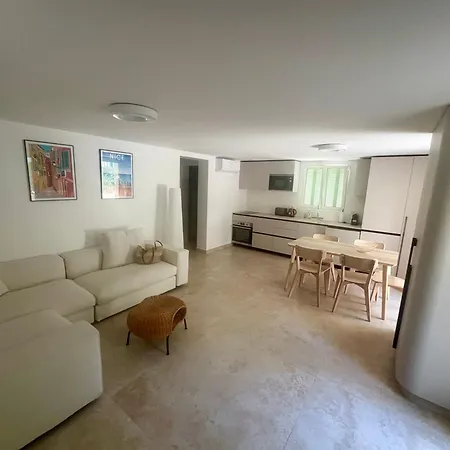Apartment Neuf 2 Et Salon - Proche & Aeroport *