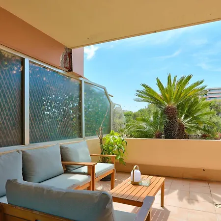 Apartment Lovely 1br Flat With Terrace & Private Pool Access *
