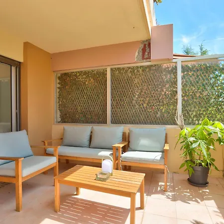 Lovely 1br Flat With Terrace & Private Pool Access Apartment