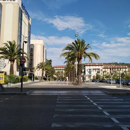 Appartement Au Coeur De Nice